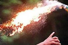 Πέταξαν βόμβες μολότοφ πριν από λίγη ώρα...έξω από το κτίριο του ΣΚΑΪ...