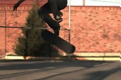 Μοναδικά κόλπα στο skateboard, αλλά και σε slow motion! [Video]