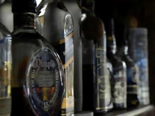 Φωτογραφία για Λαθραίες φιάλες αλκοολούχων ποτών κατασχέθηκαν στις Αχαρνές