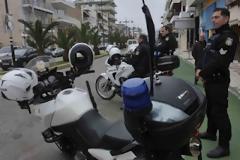 Έκανε άσεμνες χειρονομίες στους αστυνομικούς στο κέντρο του Ηρακλείου!
