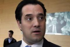 Ο Άδωνις πλέκει το εγκώμιο του Ψαριανού