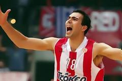 ΠΡΟΤΕΡΑΙΟΤΗΤΑ Η ΠΑΡΑΜΟΝΗ ΣΛΟΥΚΑ ΣΤΟΝ ΟΛΥΜΠΙΑΚΟ