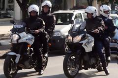 Οικιακή βοηθός έκλεψε ένα εκατ. ευρώ από επιχειρηματία στην Βούλα!