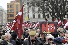 Η Λαγκάρντ προτείνει στην Ελλάδα την συνταγή της Λετονίας.