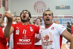 ΒΛΕΠΟΥΝ ΘΕΤΙΚΑ ΤΗΝ ΕΠΙΣΤΡΟΦΗ ΧΡΙΣΤΟΦΙΔΕΛΗ ΣΤΟΝ ΟΛΥΜΠΙΑΚΟ...