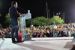 ΤΣΙΠΡΑΣ: ΕΓΓΥΟΜΑΣΤΕ ΤΙΣ ΣΥΝΤΑΞΕΙΣ, ΝΔ ΚΑΙ ΠΑΣΟΚ ΕΓΓΥΩΝΤΑΙ ΤΟ ΜΝΗΝΟΝΙΟ