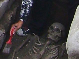Φωτογραφία για Βρυκόλακες στα Βαλκάνια; Βρέθηκαν σκελετοί με πασσάλους στο στήθος! [ΦΩΤΟ]