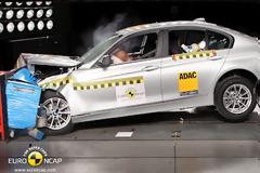Πέντε αστέρια για τη BMW Σειρά 3 στο Euro NCAP crash test