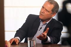 Φυλλοροεί η 