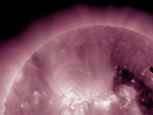 Φωτογραφία για ΔΕΙΤΕ: Εικόνες από το σπάνιο αστρονομικό φαινόμενο της Αφροδίτης ανάμεσα στον Ήλιο και τη Γη!