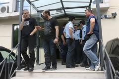 ΔΕΙΤΕ: Εικόνες από το ντου οπαδών της ΑΕΚ στο ΔΣ της Superleague!