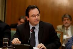 Παπακωνσταντίνου: Δεν αρκεί μόνο η λιτότητα