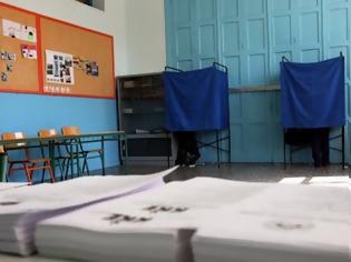 Φωτογραφία για Το Reuters βλέπει και τρίτο γύρο εκλογών