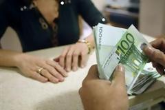 Εμπλοκή στις πληρωμές προνοιακών επιδομάτων