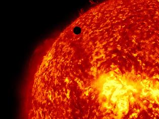 Φωτογραφία για Μοναδικό και εντυπωσιακό θέαμα η διέλευση της Αφροδίτης ανάμεσα στον ήλιο και στην γή!