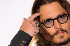 Ο Johnny Depp γράφει κομμάτι για την Patti Smith