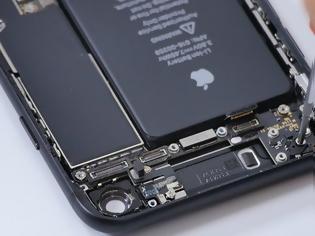 Φωτογραφία για Apple: Σκέφτεται να επιστρέψει τα χρήματα σε όσους αγόρασαν μπαταρίες πριν την έκπτωση
