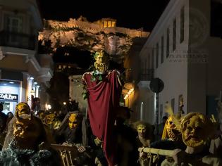 Φωτογραφία για Περιφορά... φαλλού για πέμπτη χρονιά στο κέντρο της Αθήνας από οπαδούς του Διονύσου