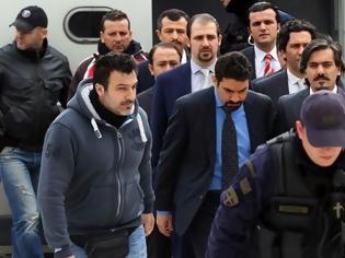Φωτογραφία για Ελεύθεροι οι «8» Τούρκοι αξιωματικοί ως προς το 3ο αίτημα των τουρκικών δικαστικών αρχών