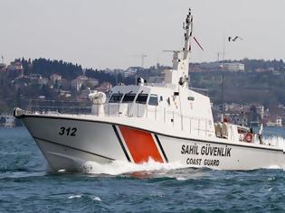 Φωτογραφία για Τουρκική ακταιωρός εμβόλισε σκάφος του Λιμενικού στα Ίμια
