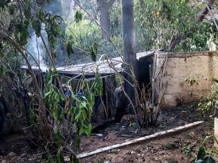 Φωτογραφία για Τραγωδιά στον Κολωνό: Ένας νεκρός άντρας μετά από φωτιά σε αποθήκη