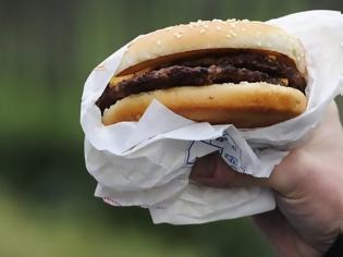 Φωτογραφία για Ακόμη και η συσκευασία στα fast food είναι ανθυγιεινή, σύμφωνα με μελέτη