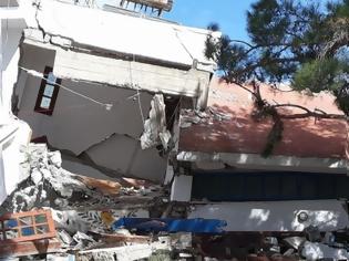 Φωτογραφία για Πραγματική κατεδάφιση κτιρίου στην Κρήτη για να γίνει άσκηση σεισμού