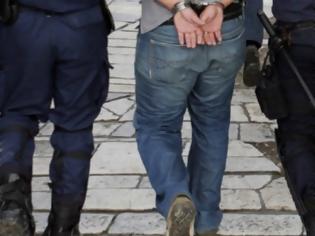 Φωτογραφία για Συνελήφθη στην Πάτρα με κοκαΐνη σκληρός αντιεξουσιαστής από την Αθήνα