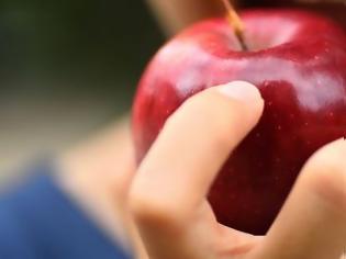 Φωτογραφία για Ένα μήλο την ημέρα προστατεύει από 5 μορφές καρκίνου!