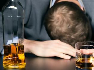 Φωτογραφία για Το πολύ αλκοόλ προκαλεί βλάβες στον εγκέφαλο και τελικά άνοια