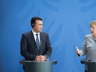 Φωτογραφία για Απαράδεκτη και ανθελληνική στάση από Μέρκελ : Καλωσορίζω στο Βερολίνο τον Μακεδόνα πρωθυπουργό