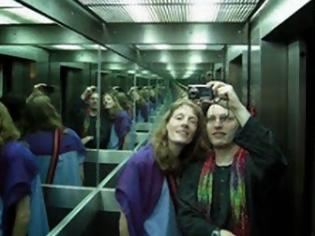 Φωτογραφία για Ούτε που το φανταζόσουν! Γιατί τα ασανσέρ έχουν καθρέφτες;