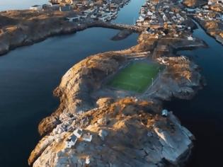 Φωτογραφία για Τα 10 πιο περίεργα γήπεδα ποδοσφαίρου στον κόσμο