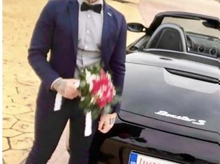 Φωτογραφία για ΒΟΜΒΑ στη showbiz: Παντρεύτηκε πασίγνωστος Ελληνας τραγουδιστής και δεν τον πήρε χαμπάρι κανένας - Δείτε τον ντυμένο γαμπρό... [photos]