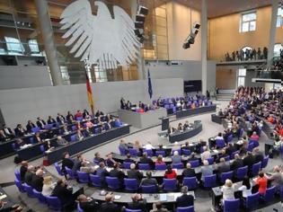 Φωτογραφία για Μετά τον Σόιμπλε το... χάος: Με έγκριση της γερμανικής βουλής οι αποφάσεις του υπ. Οικονομικών