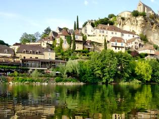 Φωτογραφία για Beynac et Cazenac: Ένα από τα «πιο υπέροχα χωριά της Γαλλίας», χτισμένο πάνω στα βράχια