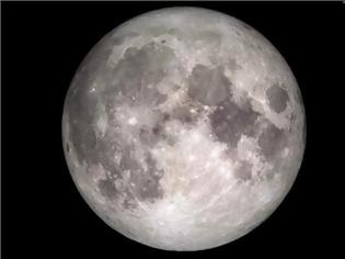 Φωτογραφία για Μήπως τελικά έχει πολύ νερό η Σελήνη;