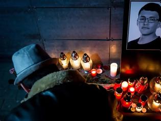 Φωτογραφία για Σλοβακία: Διασυνδέσεις με την ιταλική Μαφία ερευνούσε ο δημοσιογράφος που δολοφονήθηκε