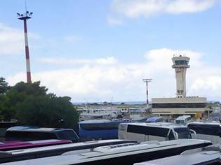 Φωτογραφία για Η Fraport «θωρακίζει» τα 14 περιφερειακά αεροδρόμια – Ανιχνευτές εκρηκτικών, στολές προστασίας, φιάλες οξυγόνου