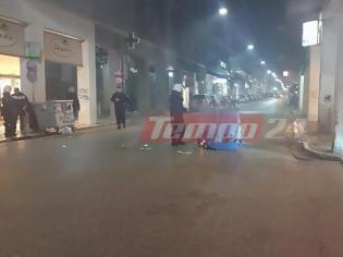 Φωτογραφία για Πεδίο μάχης το κέντρο της Πάτρας ανάμεσα σε αστυνομικούς και αντιεξουσιαστές (βίντεο)