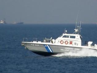 Φωτογραφία για Εξονυχιστικός έλεγχος σε ύποπτο σκάφος που έπλεε νότια της Κρήτης