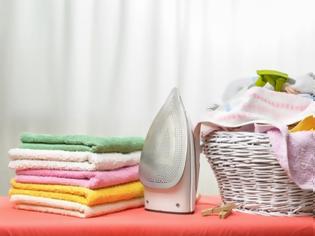 Φωτογραφία για Αυτό είναι το κόλπο για να έχετε σιδερωμένα ρούχα χωρίς να σιδερώσετε