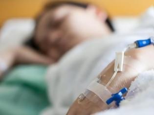 Φωτογραφία για «Καλπάζει» η ιλαρά: 17χρονος στην εντατική του Νοσοκομείου Λαμίας