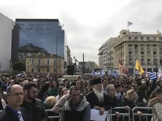 Φωτογραφία για Η μάνα 11 παιδιών που καθήλωσε χιλιάδες Έλληνες