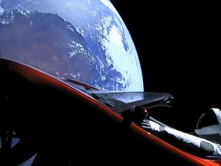 Φωτογραφία για Απειλή για τον Κόκκινο Πλανήτη το Tesla Roadster μέσα στον πύραυλο της Space X