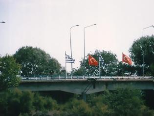 Φωτογραφία για Συνελήφθησαν Γερμανοί δημοσιογράφοι σε απαγορευμένη στρατιωτική περιοχή στον Έβρο