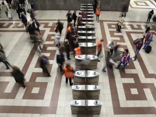 Φωτογραφία για Την Κυριακή κλείνουν οι μπάρες σε άλλους 15 σταθμούς του Μετρό