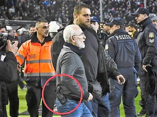 Φωτογραφία για Άφαντος ο πρόεδρος του ΠΑΟΚ! Αναζητείται και ο αστυνομικός από την ασφάλεια του Ιβάν Σαββίδη - «Γιατί δεν συνελήφθησαν στο γήπεδο...;» ρωτάει η ΠΟΑΣΥ