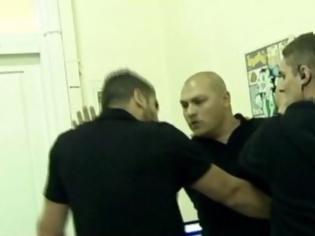Φωτογραφία για Ποινή φυλάκισης τεσσάρων μηνών με αναστολή στον Γερμενή για την επίθεση στον Γ. Καμίνη.[Βίντεο]