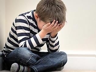 Φωτογραφία για Συναισθηματική παραμέληση: Τι συνέπειες έχει στη ζωή των παιδιών μας